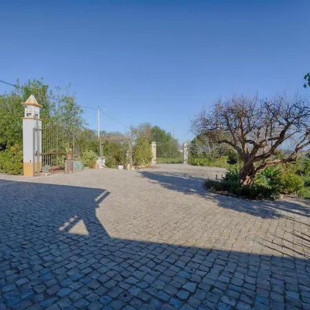 Prestige For - Moradia Com Piscina, Jardim E Estacionamento Paderne /albufeira Albufeira